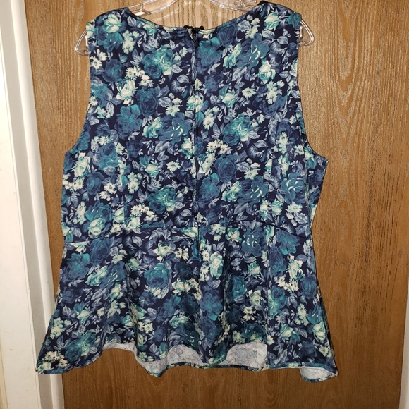 Torrid Peplum top size 4 - Picture 5 of 5